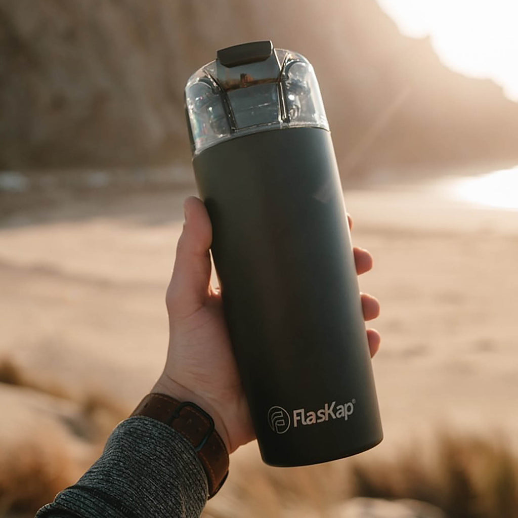 This Nifty Tumbler Add-on Lets You Store Alcohol In The Lid For A Second  Drink