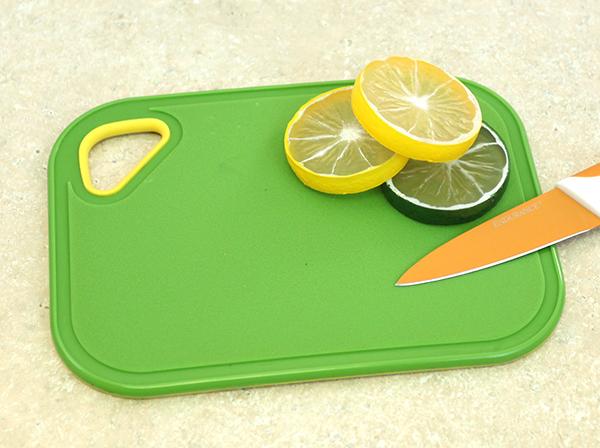 Cutting Board Small Dishwasher Safety, Kitchen with Handles Non-Slip Chopping Board Easy to Clean Hangable Green - Green