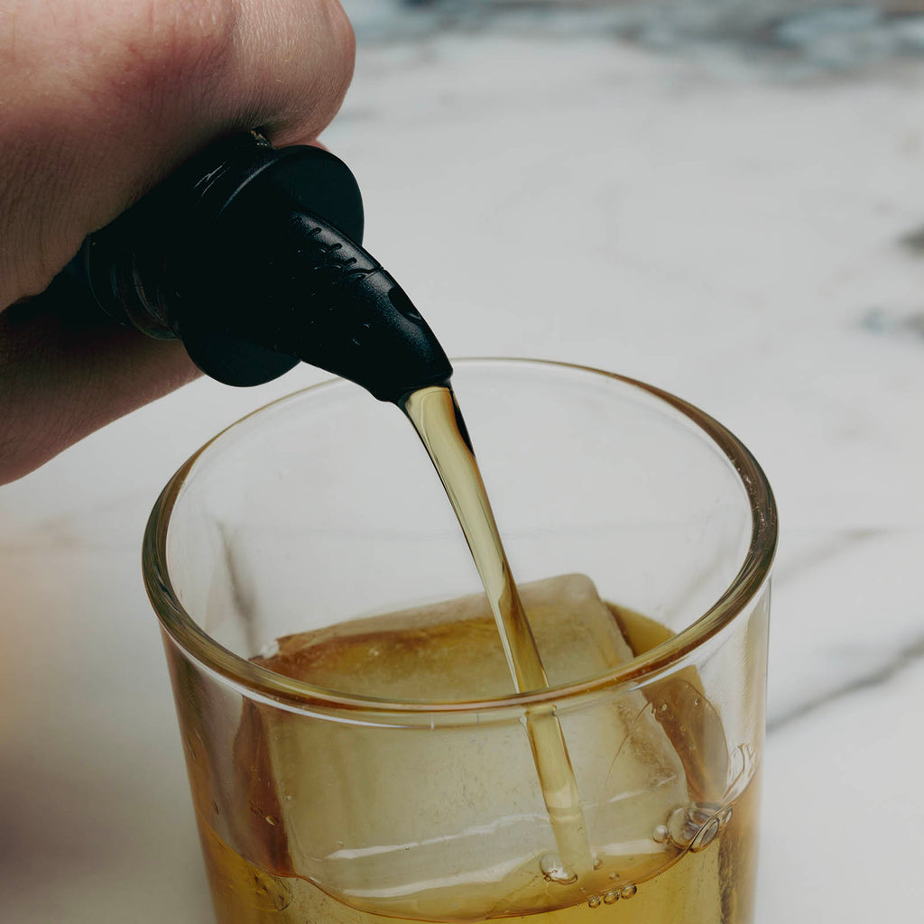 Black Plastic Pourer - Fish Design – Bar Supplies
